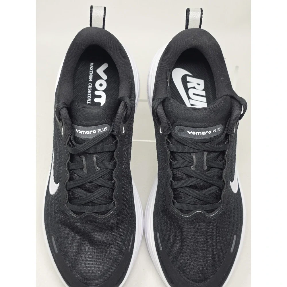 Nike Vomero Plus Mens Road Running Shoe Black  White HV8150-002 Size 8 New